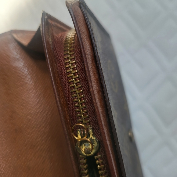 LOUIS VUITTON Monogram Porte Monnaie Billets Tresor Wallet - Picture 7 of 13